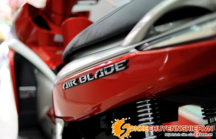 Sơn xe Air Blade  2011 màu đỏ - trắng zin cực đẹp